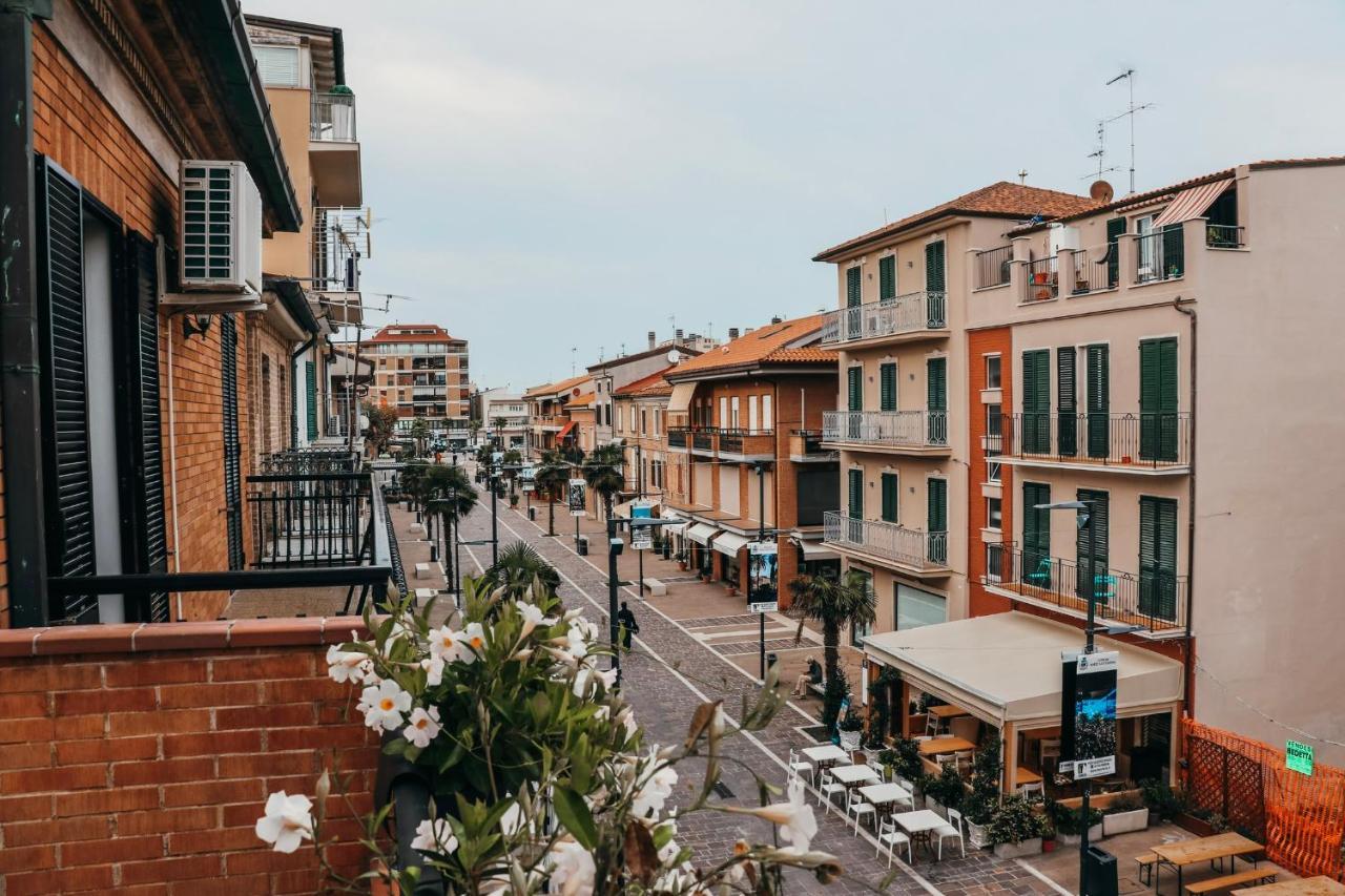 فندق Battisti 56 Porto SantʼElpidio المظهر الخارجي الصورة